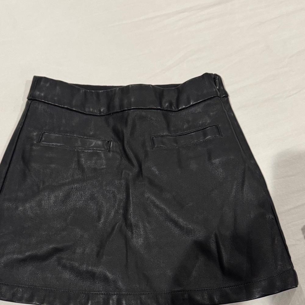 GAP Black Faux Leather Mini Skirt